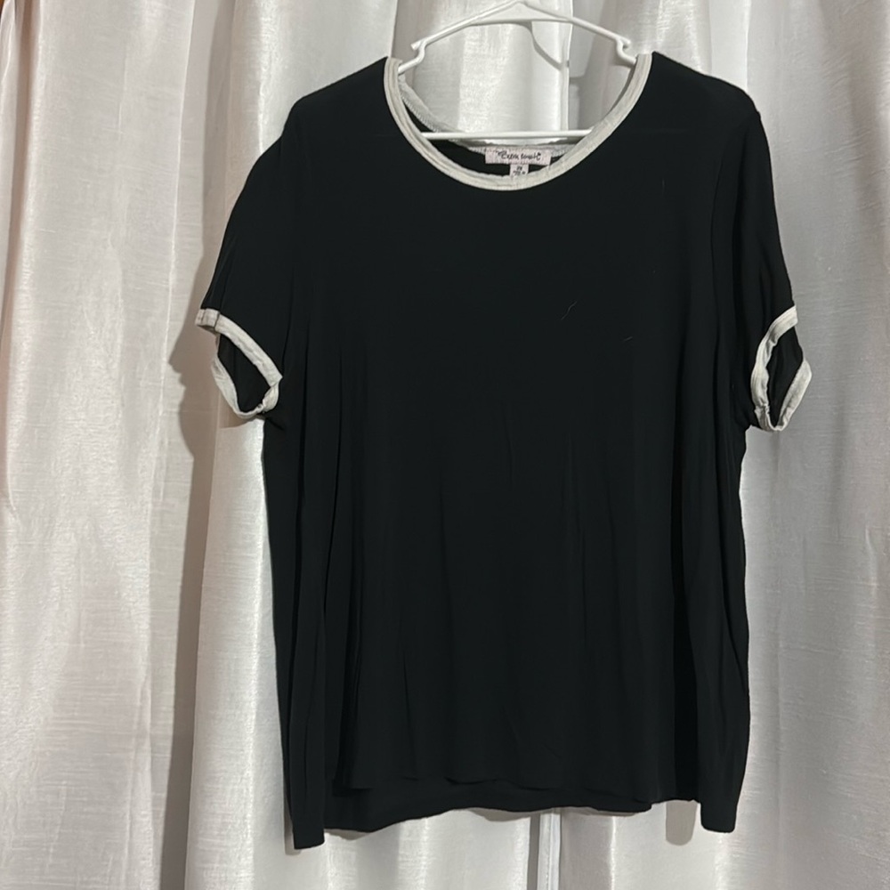 Extra Touch Short Sleeve
